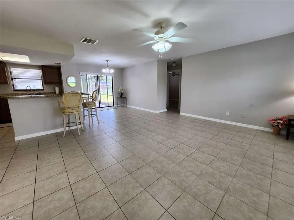 1224 SE 22nd Place Cape Coral, FL 33990