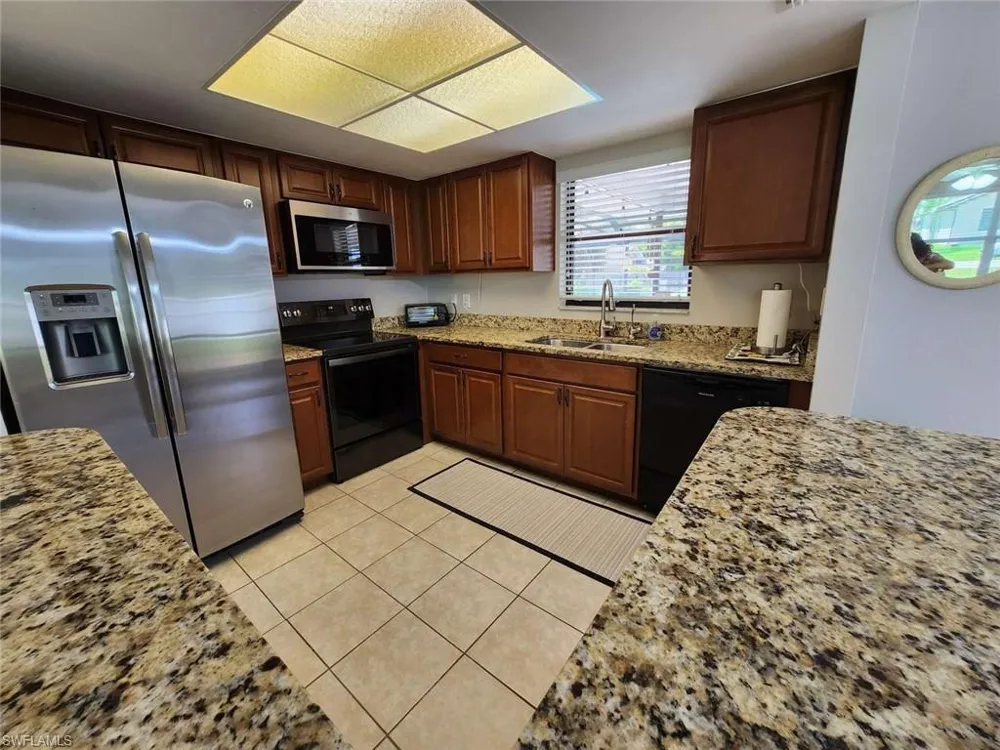 1224 SE 22nd Place Cape Coral, FL 33990