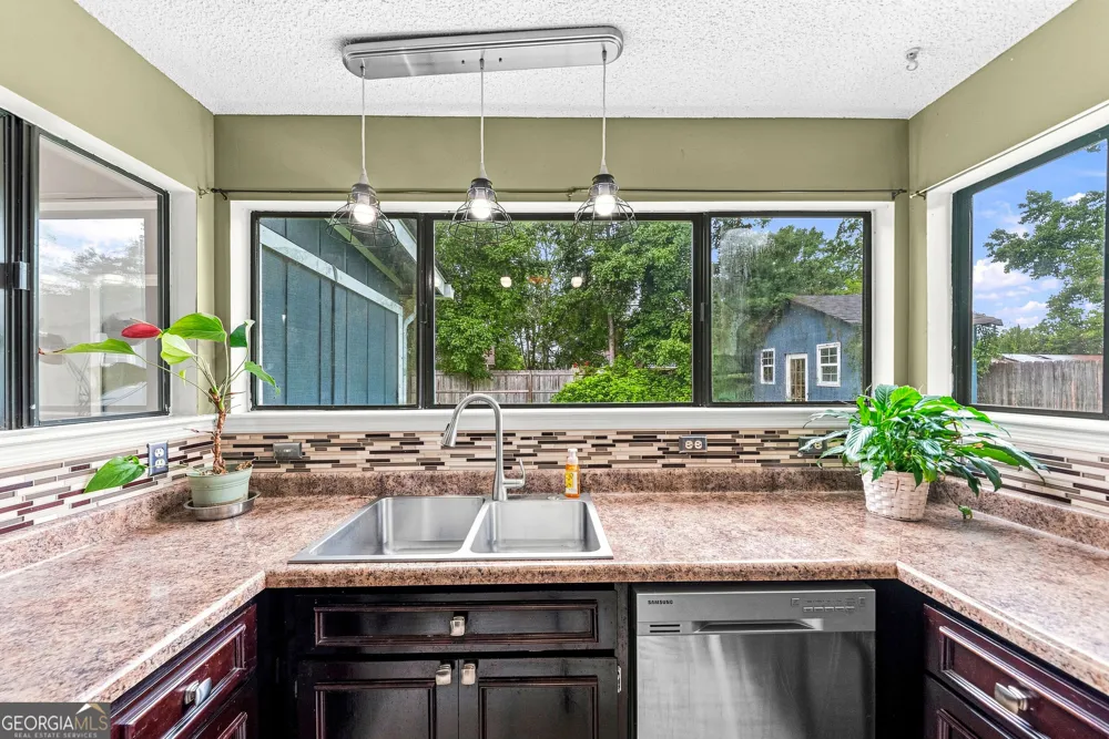 112 Cherry Point DR St. Marys, GA 31558