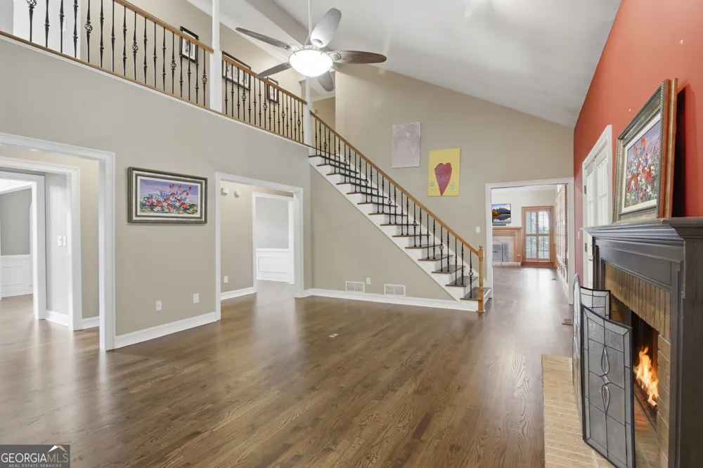 1251 Bridgewater WALK Snellville, GA 30078