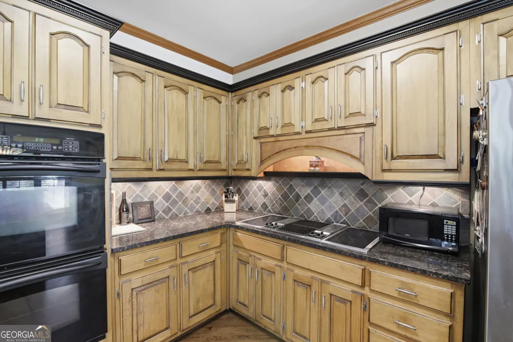 1251 Bridgewater WALK Snellville, GA 30078
