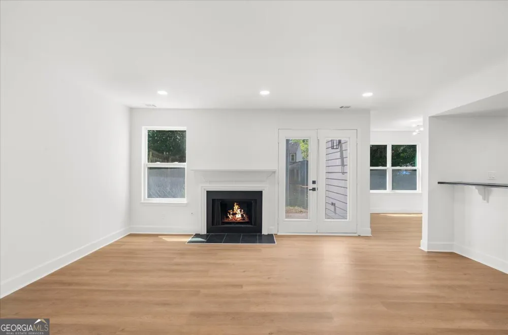 1172 Red Oak CV Tucker, GA 30084