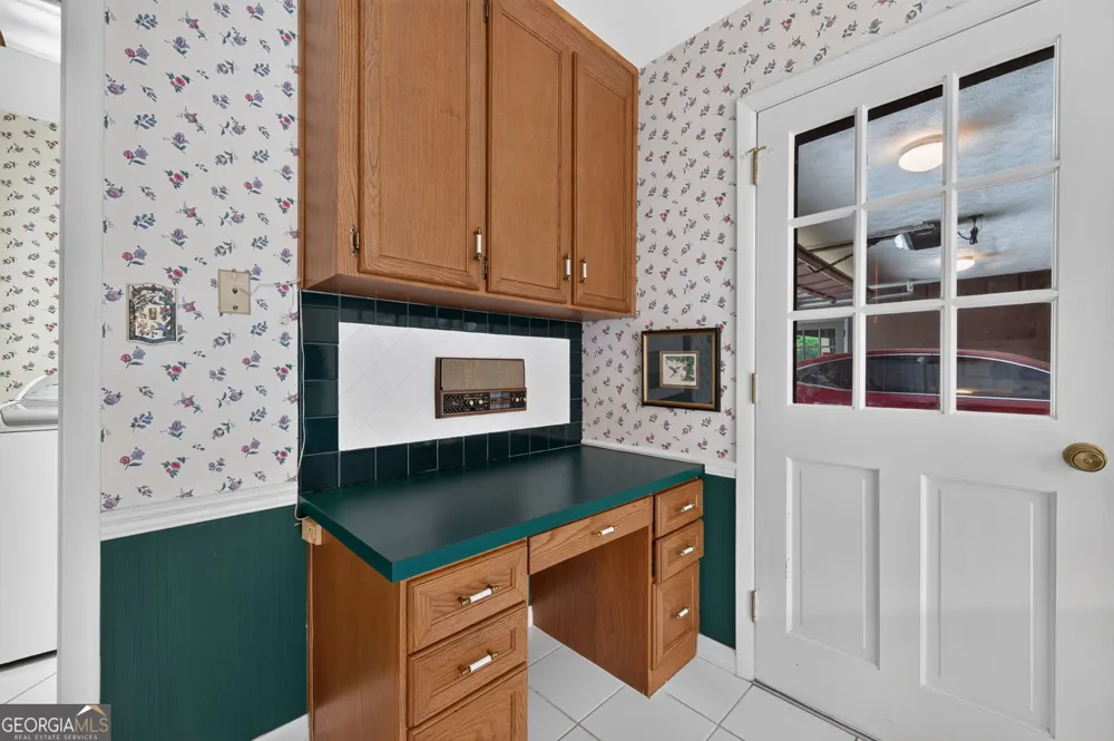 115 Farmstead LN Roswell, GA 30075