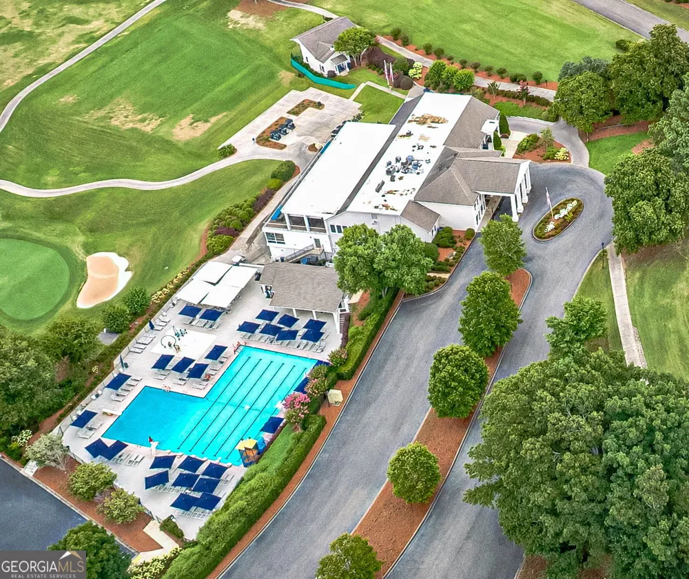 115 Farmstead LN Roswell, GA 30075