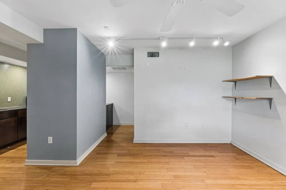 2200 Dickson Drive #128 Austin, TX 78704