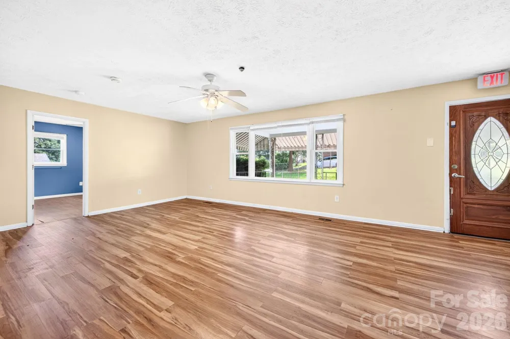 483 Caribou Road Asheville, NC 28803