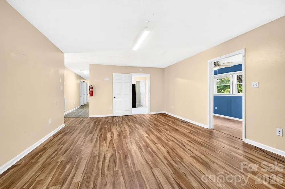 483 Caribou Road Asheville, NC 28803