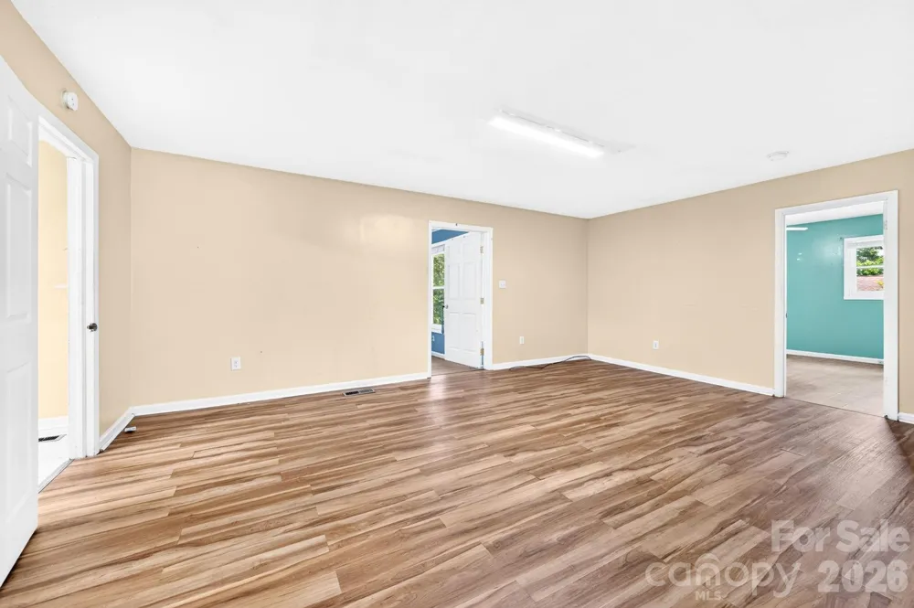 483 Caribou Road Asheville, NC 28803