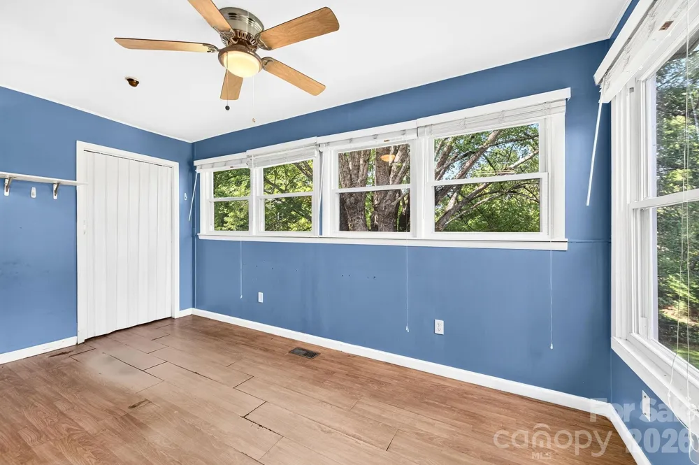 483 Caribou Road Asheville, NC 28803