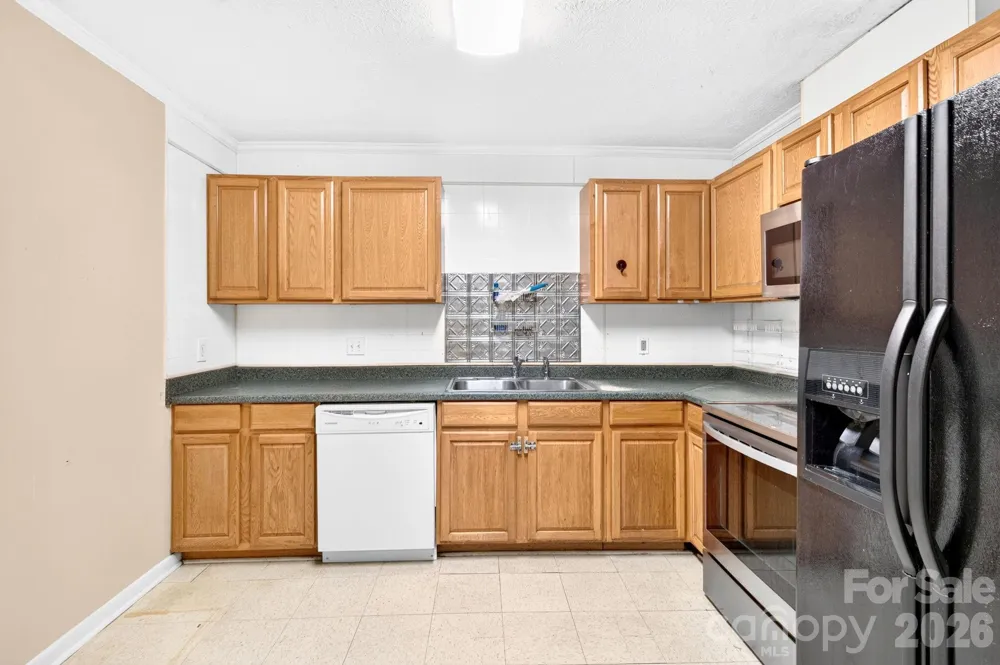 483 Caribou Road Asheville, NC 28803