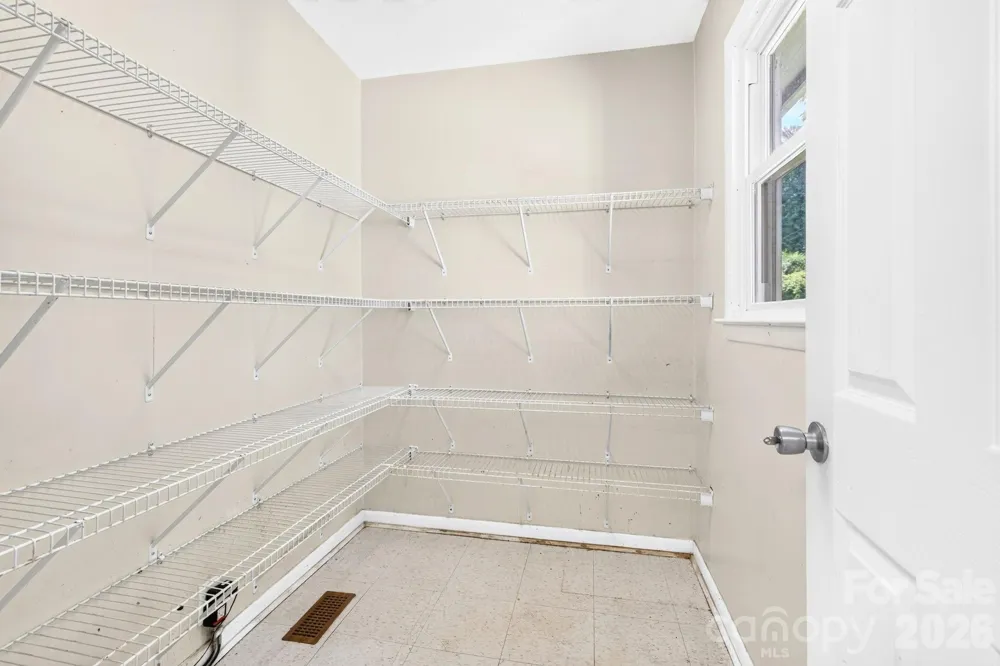 483 Caribou Road Asheville, NC 28803