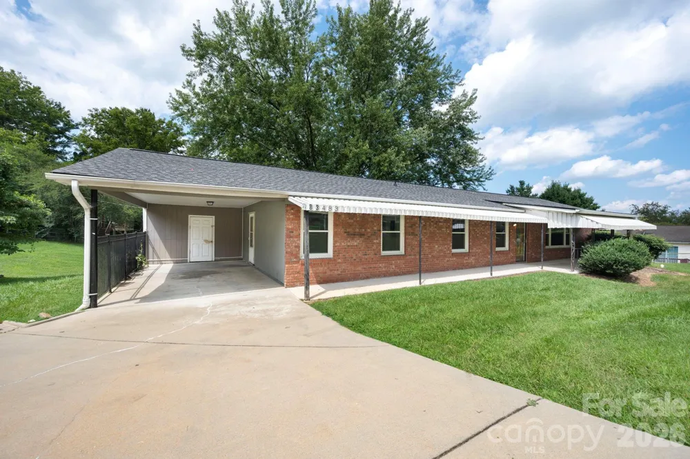 483 Caribou Road Asheville, NC 28803