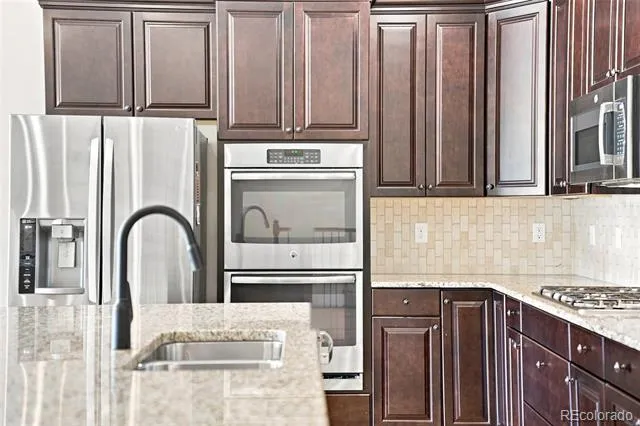 12242 Meadowlark Lane Broomfield, CO 80021
