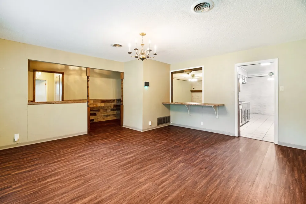 165 E Bennett Street Detroit, TX 75436