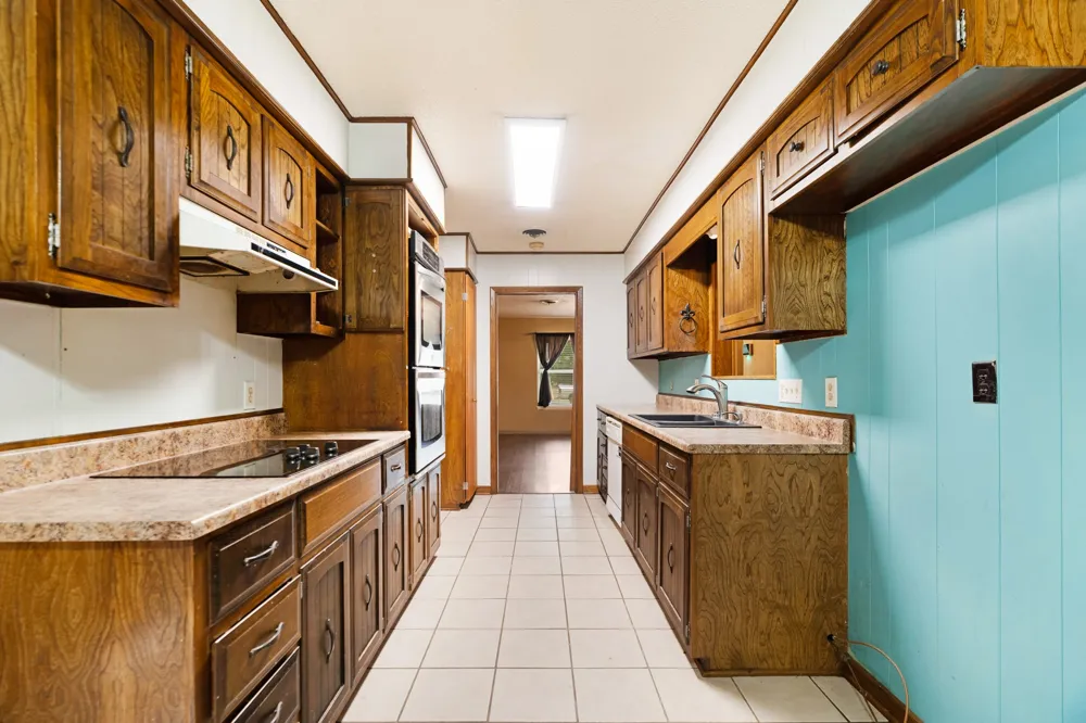 165 E Bennett Street Detroit, TX 75436