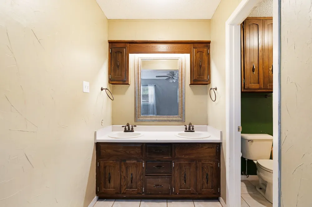 165 E Bennett Street Detroit, TX 75436