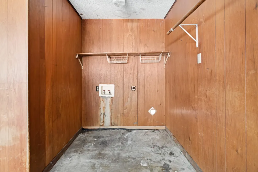 165 E Bennett Street Detroit, TX 75436
