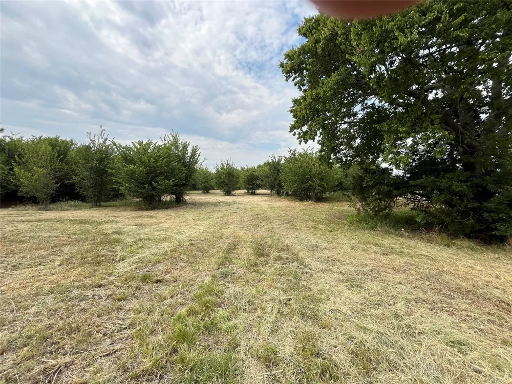 404 E Maple Street Ravenna, TX 75476