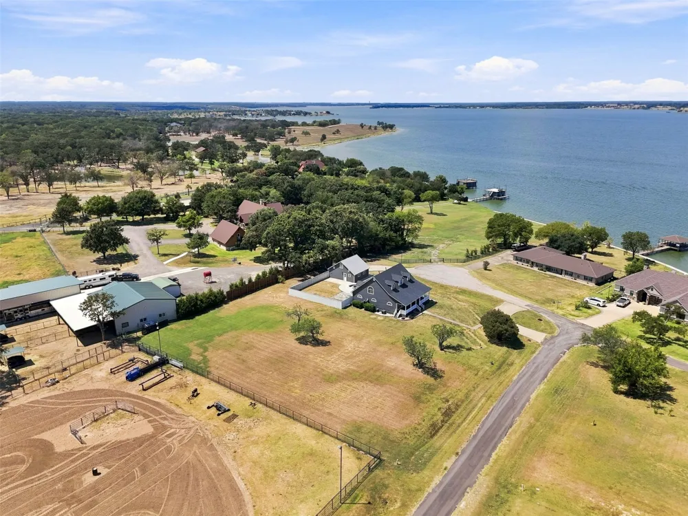 718 County Road 3121 Corsicana, TX 75109