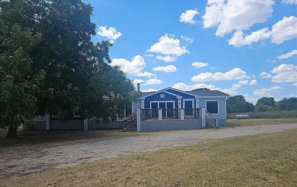 585 County Road 113 Clyde, TX 79510