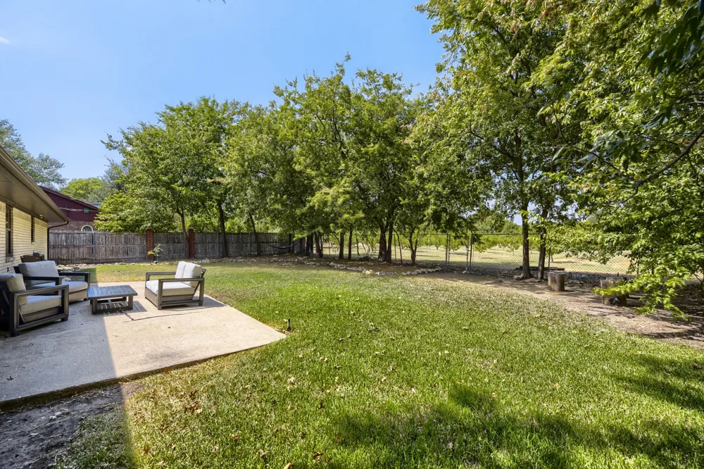 1300 Greenbriar Street Denton, TX 76201