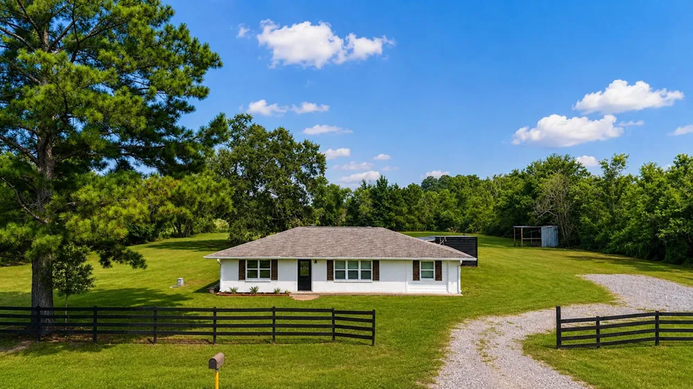 1536 Fm 253 Road Buna, TX 77612