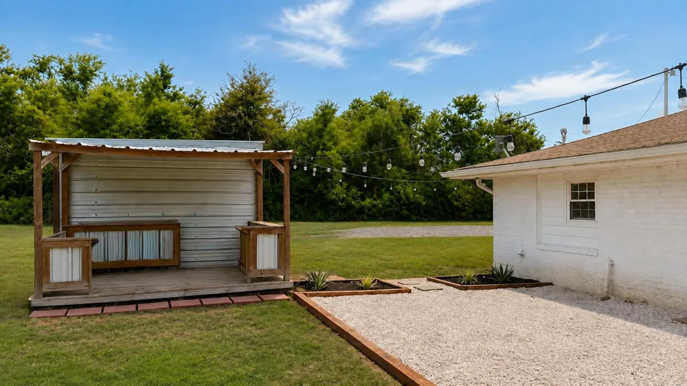 1536 Fm 253 Road Buna, TX 77612