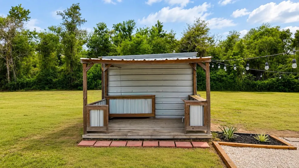 1536 Fm 253 Road Buna, TX 77612