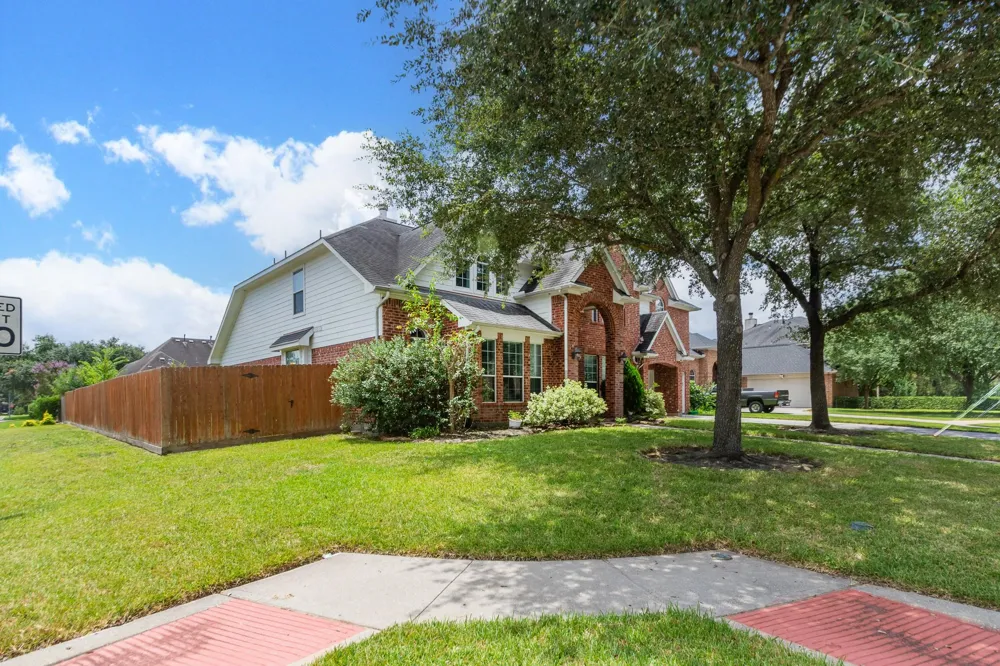 8503 Glenn Leigh Drive Spring, TX 77379