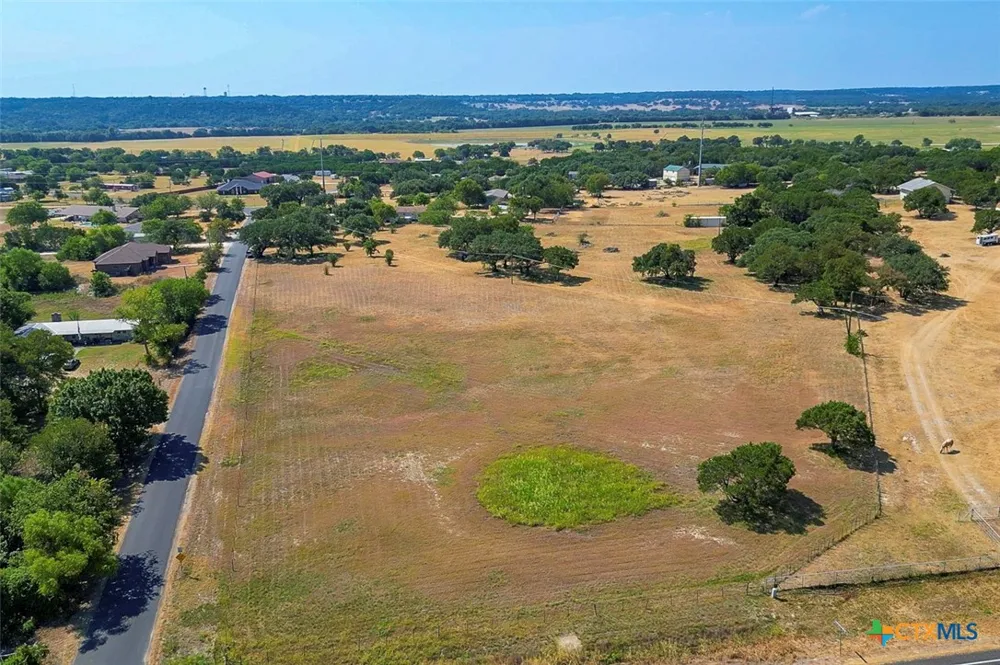 D N WATTS LN Belton, TX 76513