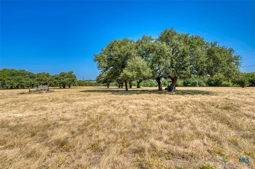 D N WATTS LN Belton, TX 76513