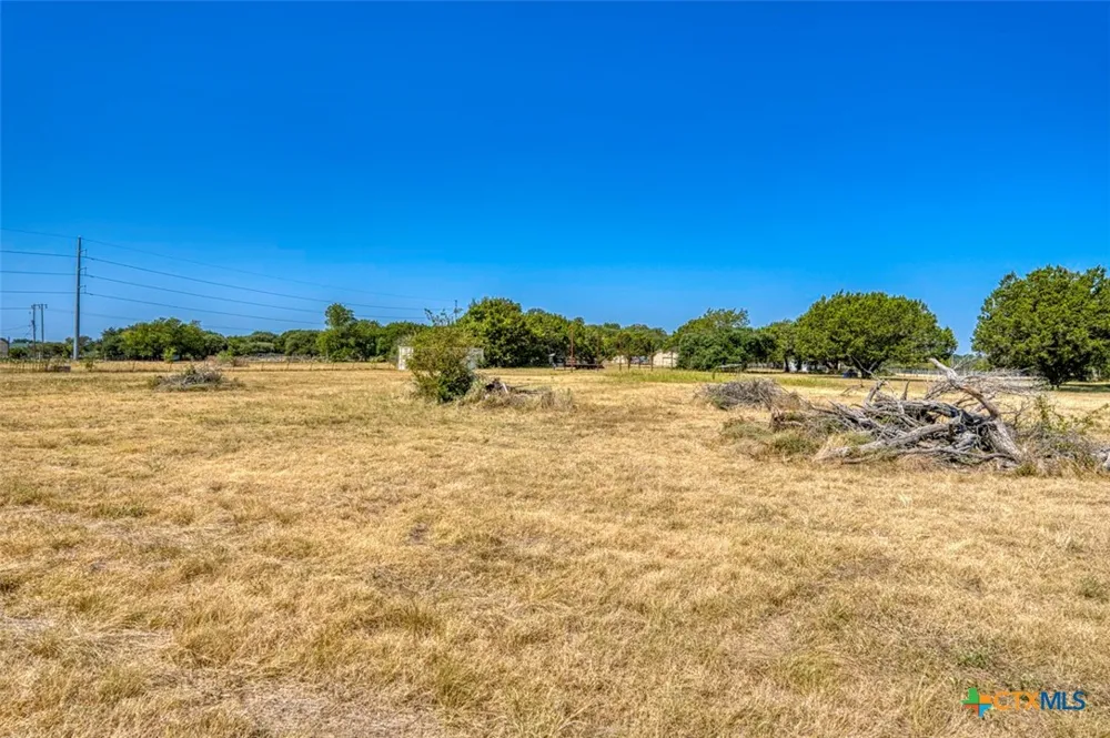 D N WATTS LN Belton, TX 76513