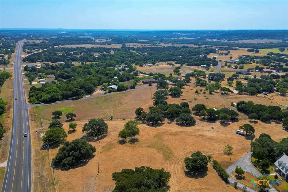 D N WATTS LN Belton, TX 76513