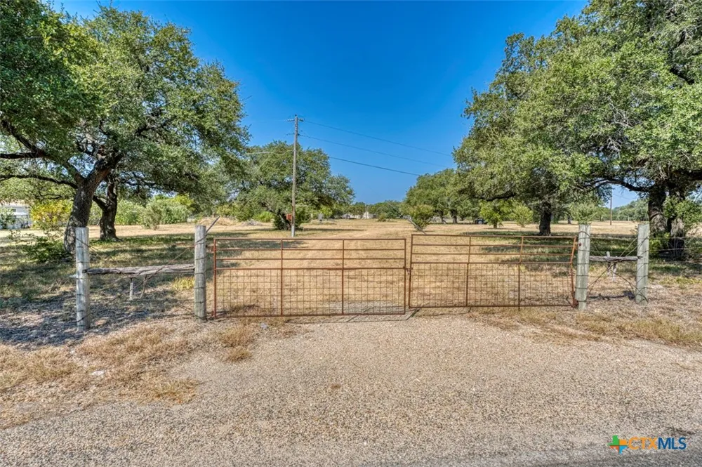 D N WATTS LN Belton, TX 76513