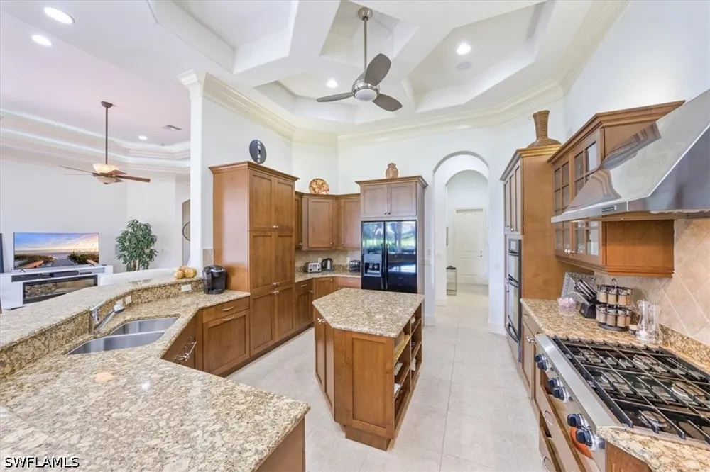 Strada Bella Court Naples, FL 34119