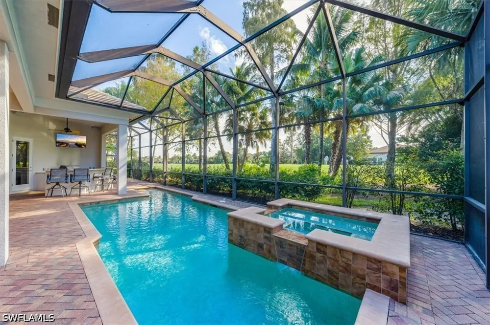Strada Bella Court Naples, FL 34119