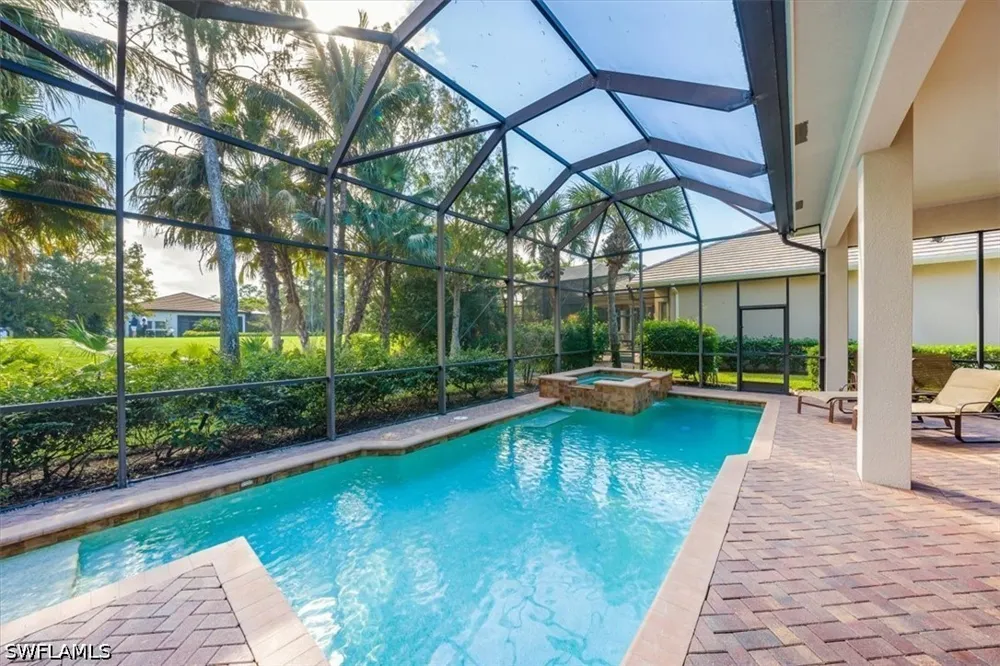 Strada Bella Court Naples, FL 34119