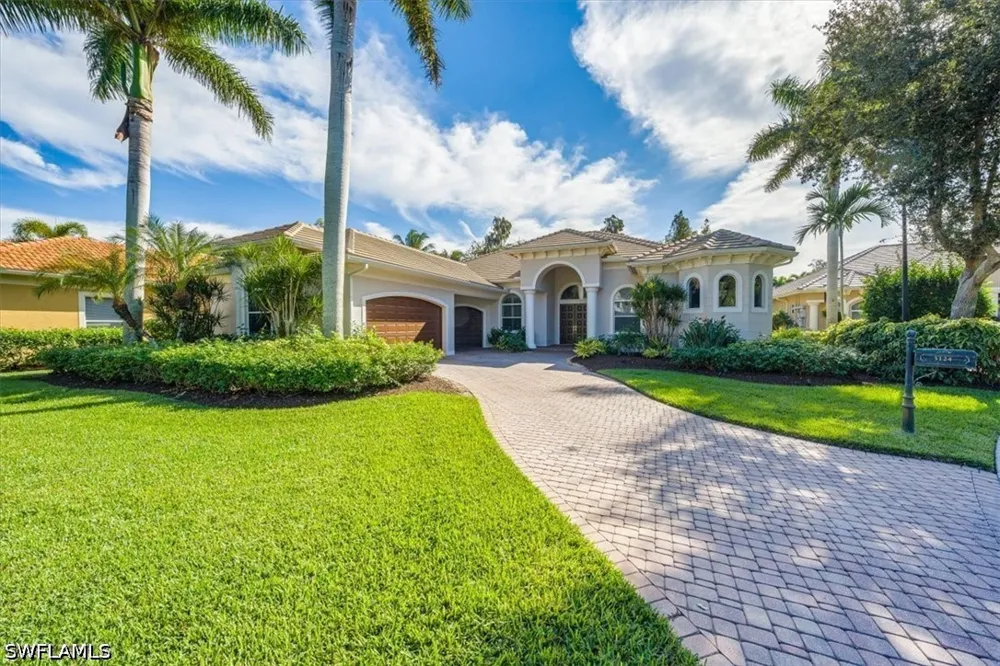 Strada Bella Court Naples, FL 34119