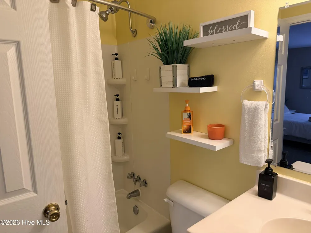 2006 Emerald Drive #B Emerald Isle, NC 28594