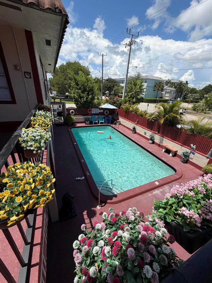 500 NE 1ST STREET #2 Pompano Beach, FL 33060