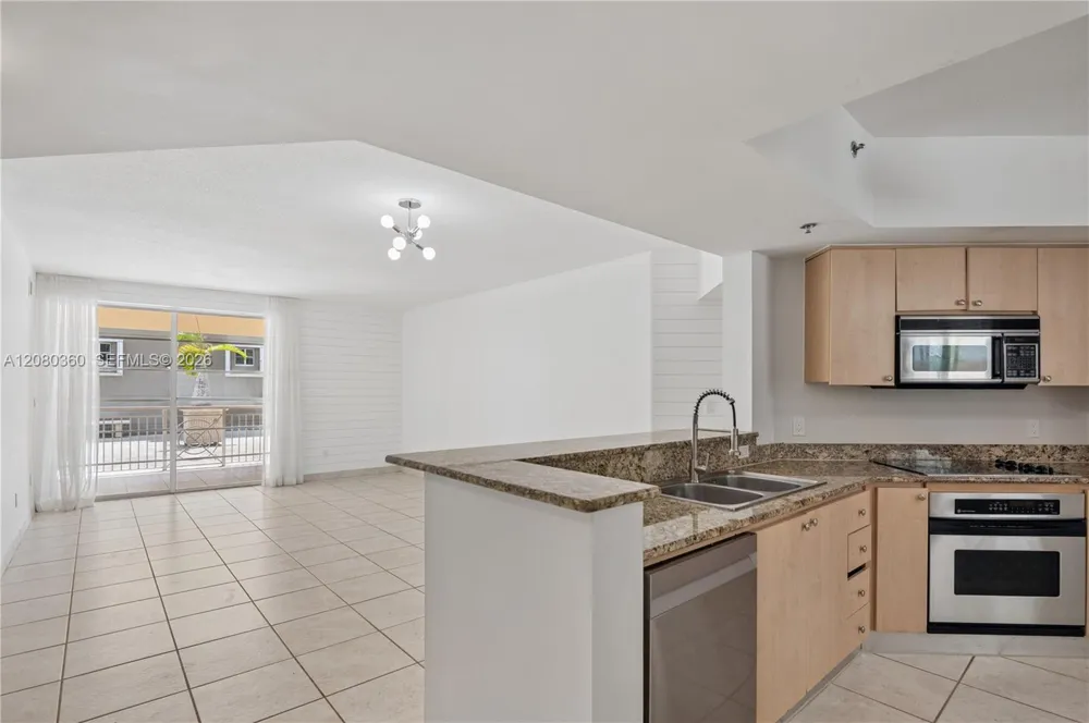 145 Jefferson Ave #417 Miami Beach, FL 33139