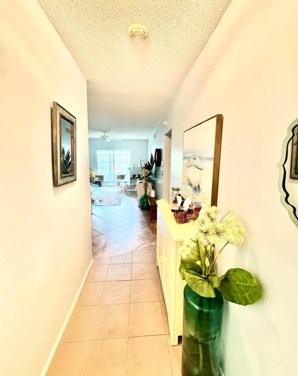 1100 PONCE DE LEON CIRCLE #E306 Vero Beach, FL 32960