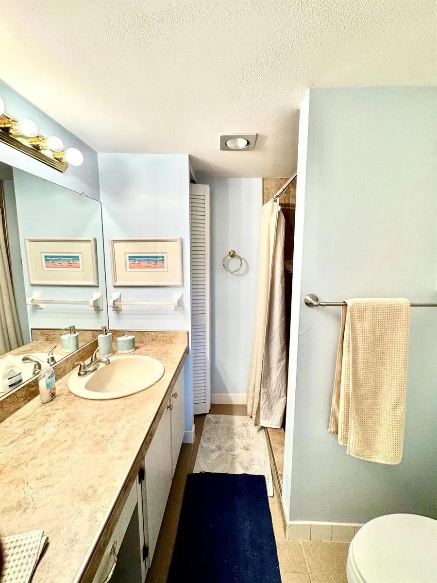 1100 PONCE DE LEON CIRCLE #E306 Vero Beach, FL 32960