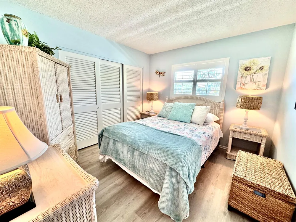 1100 PONCE DE LEON CIRCLE #E306 Vero Beach, FL 32960