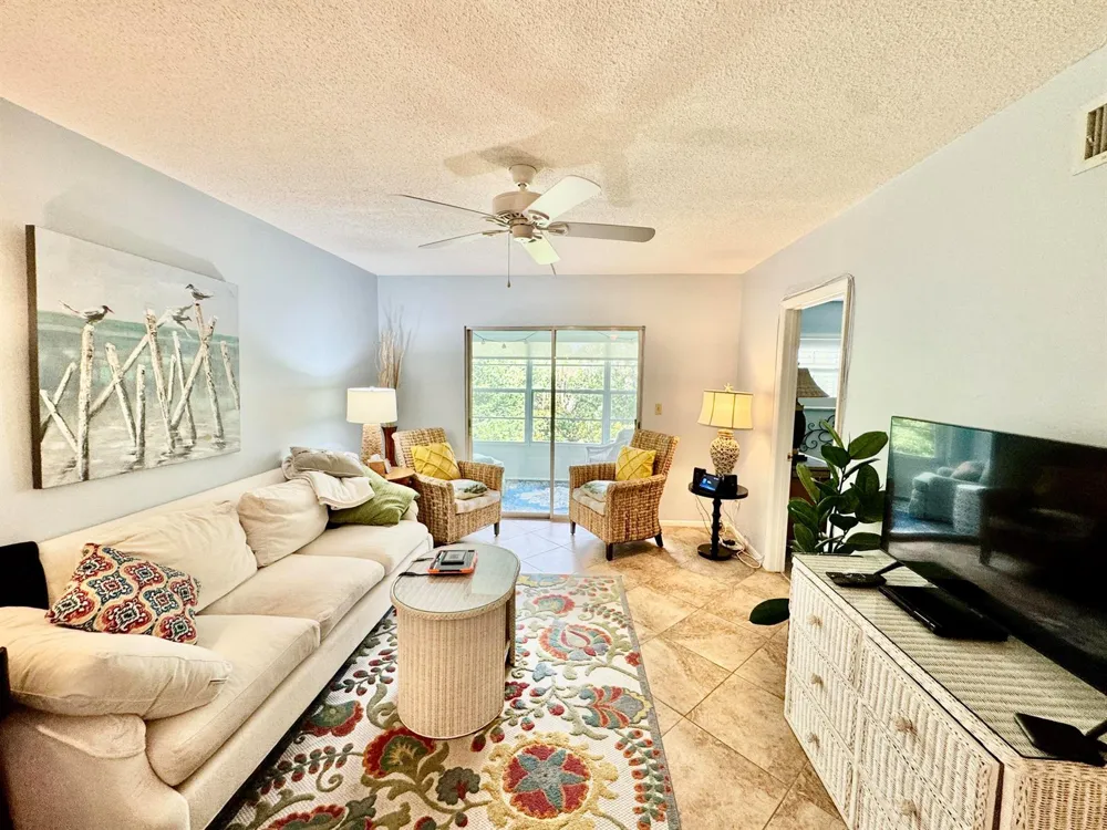1100 PONCE DE LEON CIRCLE #E306 Vero Beach, FL 32960