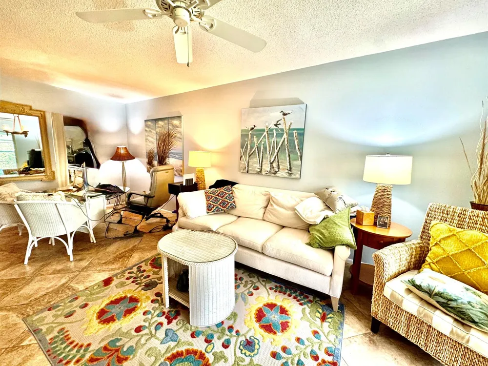 1100 PONCE DE LEON CIRCLE #E306 Vero Beach, FL 32960