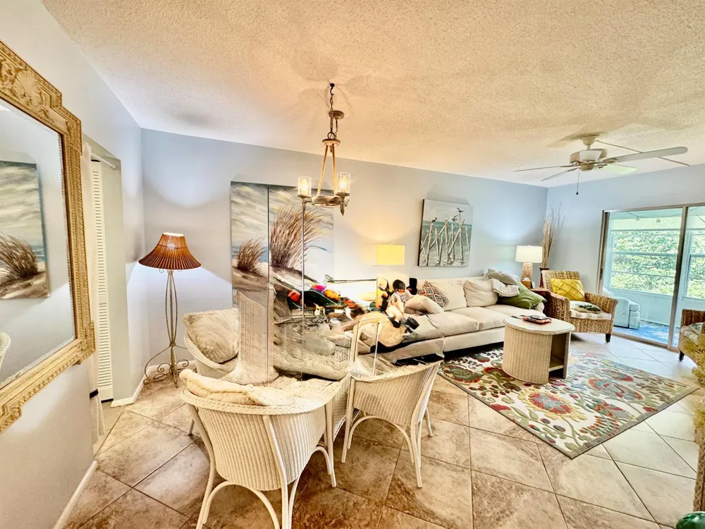 1100 PONCE DE LEON CIRCLE #E306 Vero Beach, FL 32960
