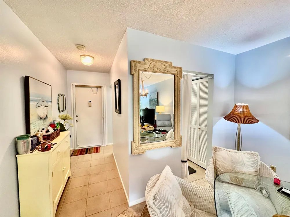 1100 PONCE DE LEON CIRCLE #E306 Vero Beach, FL 32960