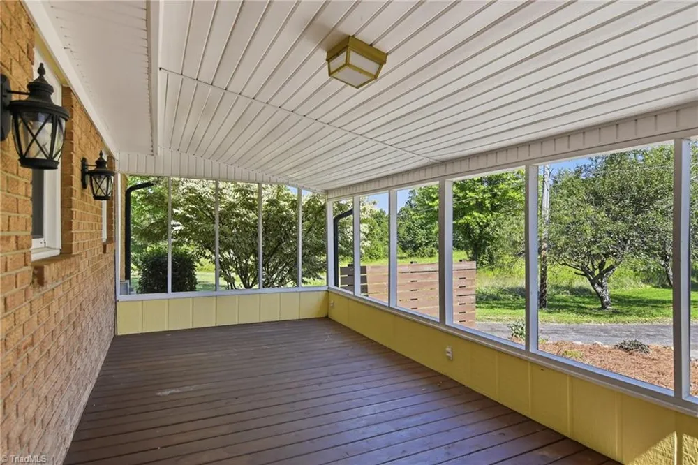 1728 Old Stage Road Yadkinville, NC 27055