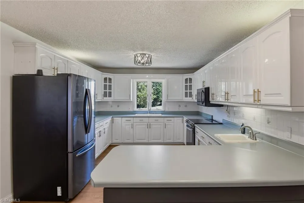 1728 Old Stage Road Yadkinville, NC 27055